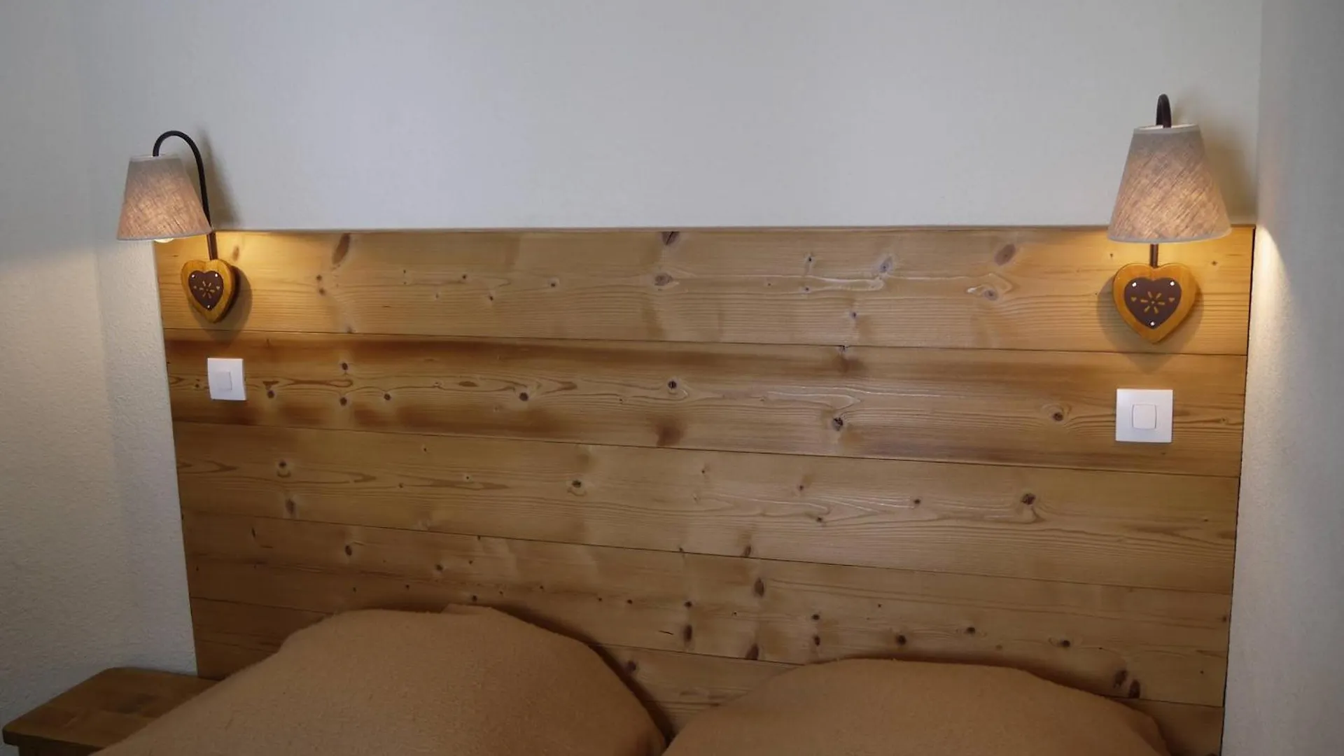 Charmant Appart A Meribel, Balcon, Kitchenette, 1 Chambre, Ascenseur - Fr-1-355-115 0*,